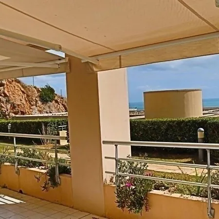 - 5 Pers, 42 M2, 2/1 * Sète